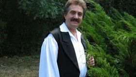 Cauza morții lui Petrică Mîțu Stoian încă este un mister! Sora artistului vrea să descopere adevărul cu orice preț: „S-or fi gândit că mortul e mort și tot el e vinovat”